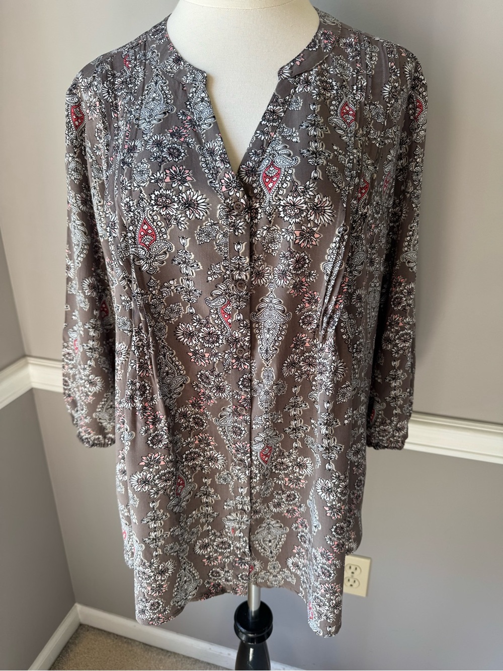 St. John's Bay Taupe Floral Paisley Long-Sleeve Tunic with Pink Accents